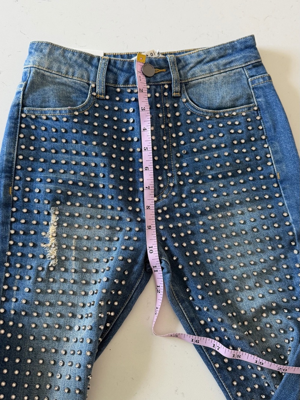 NEW Alice + Olivia Studded Straight Leg High Waist Denim Jeans Women's 24 NWOT - Picture 3 of 5